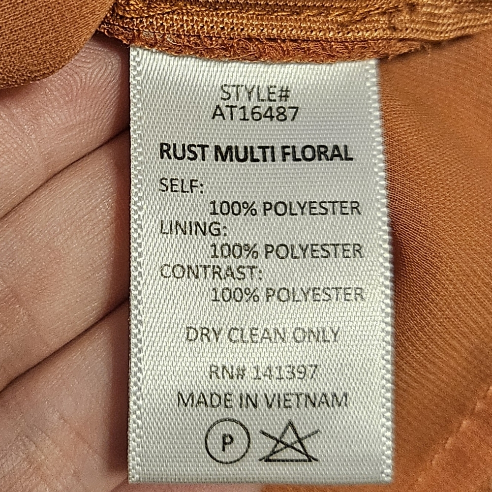 Astr Rust Floral Blouse - Picture 9 of 9